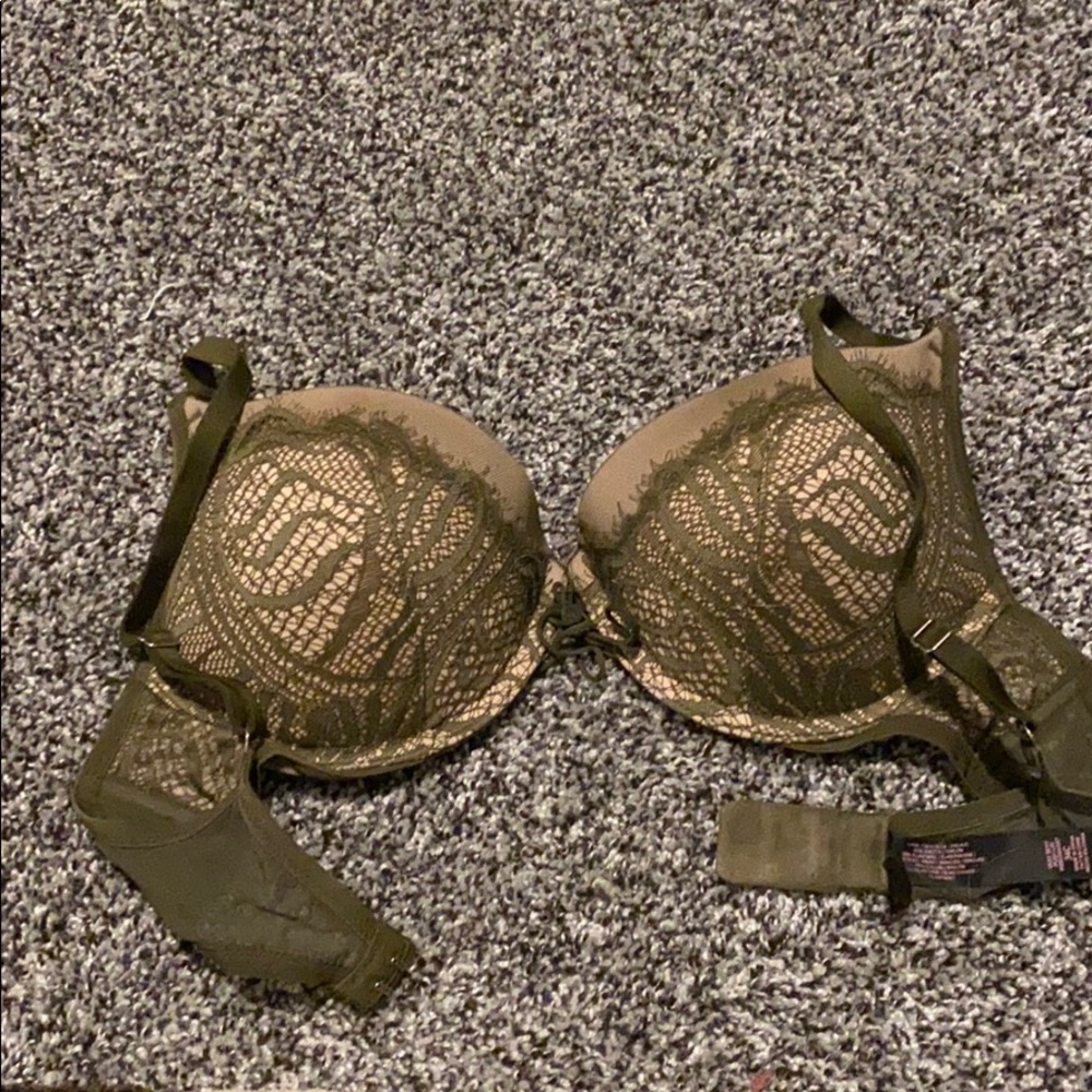 Very sexy push up 34c Victoria secret bra
